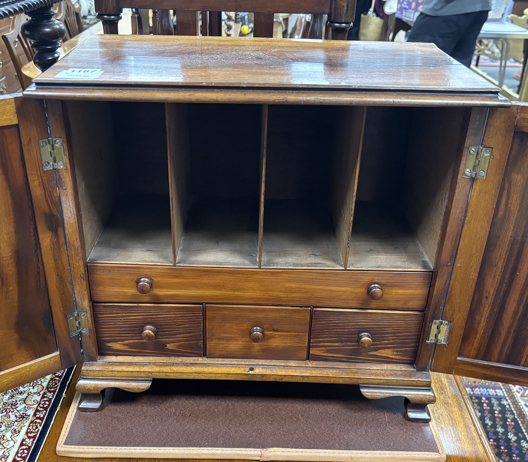 A Goncalo Alves linenfold panelled table cabinet, c.1900, width 45cm, depth 25cm, height 41cm